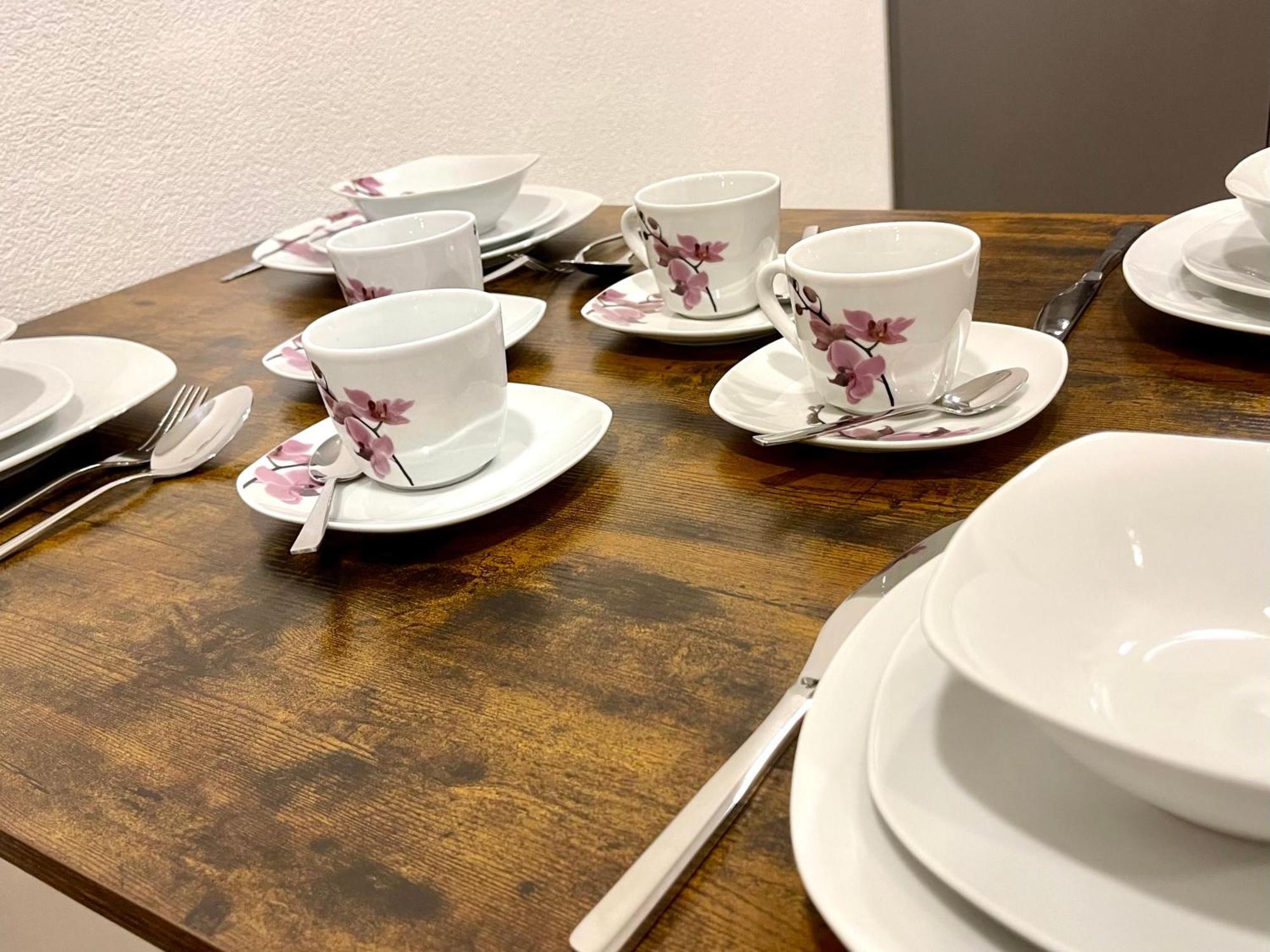 Neu Grosse Einzimmerwohnung Im Zentrum Goldstadt Pforzheim Schloessle Dış mekan fotoğraf