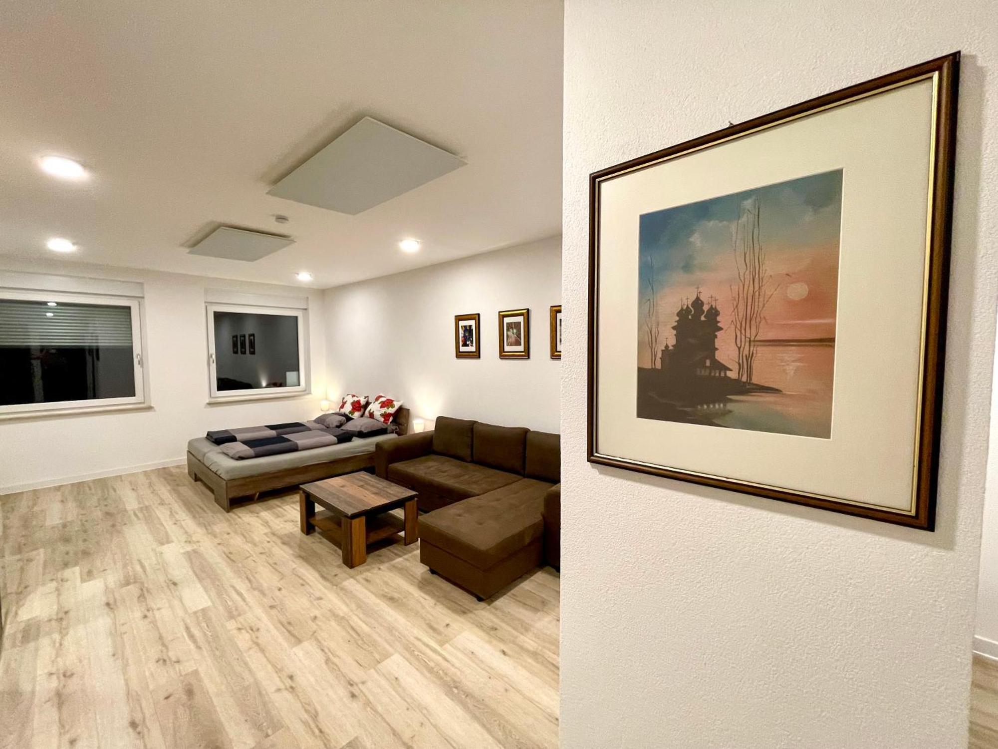 Neu Grosse Einzimmerwohnung Im Zentrum Goldstadt Pforzheim Schloessle Dış mekan fotoğraf