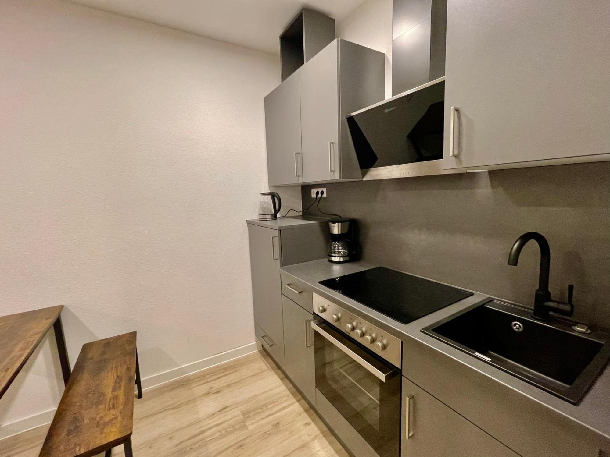 Neu Grosse Einzimmerwohnung Im Zentrum Goldstadt Pforzheim Schloessle Dış mekan fotoğraf